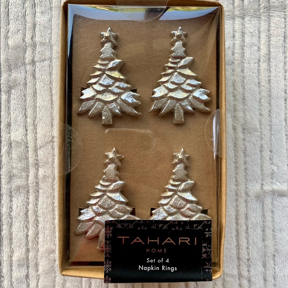 Tahari Christmas Tree Silver tone set of 4 Napkin Rings NWT